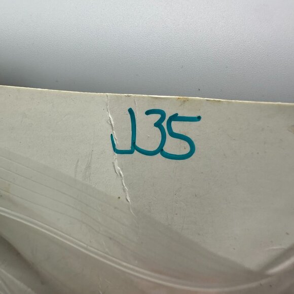 Bulova Watch Women Silver Gold Two Tone White Dial BROKEN Clasp New Battery - Picture 11 of 11